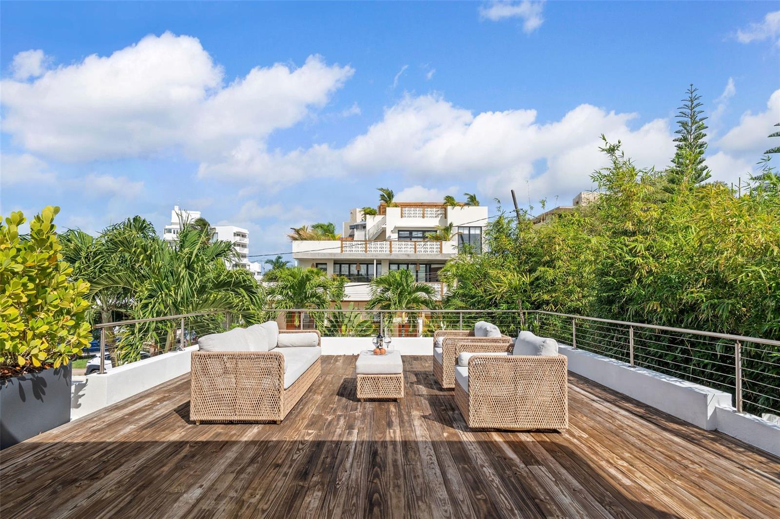 OCEAN PARK - Residential Lease