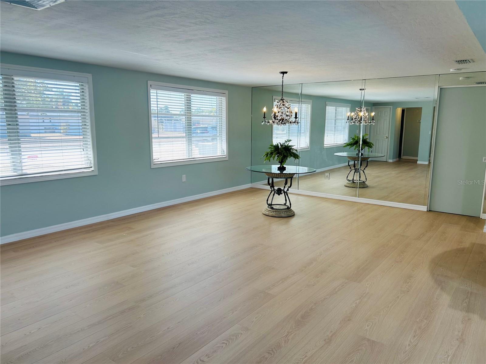 GULF GATE - Residential