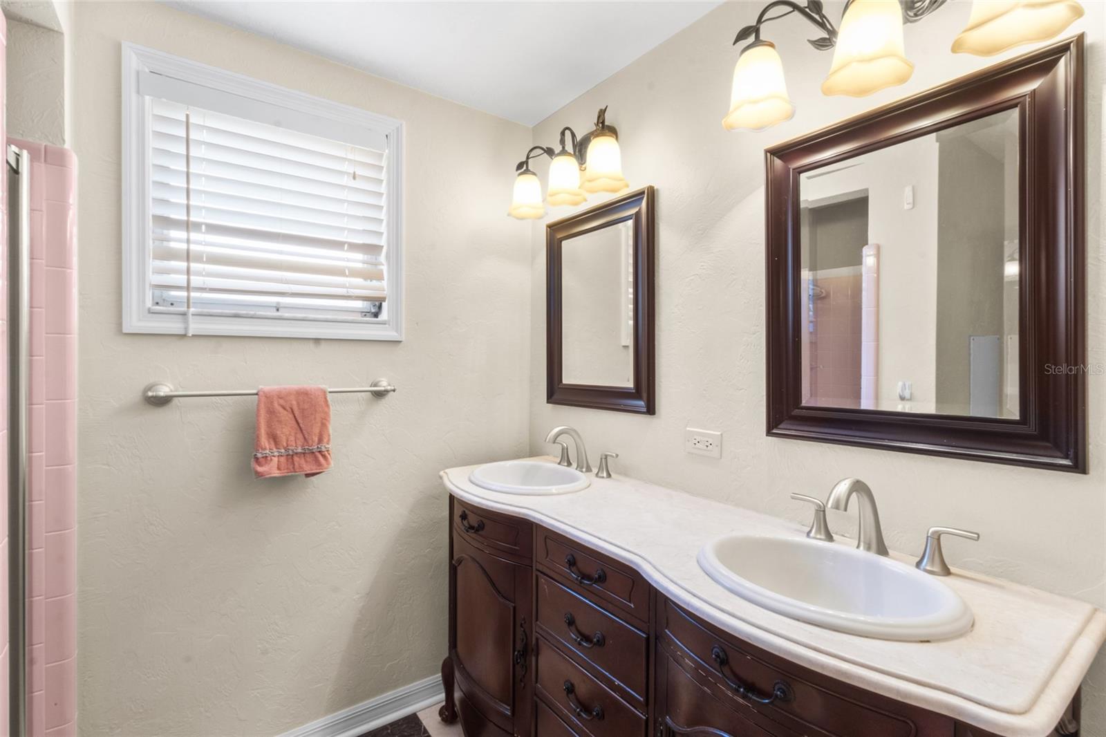 GULF GATE - Residential