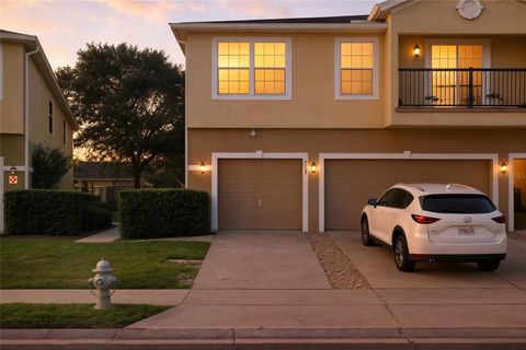 Photo of 3961 Pemberly Pines Circle, Saint Cloud, FL 34769 (MLS # O6356996)