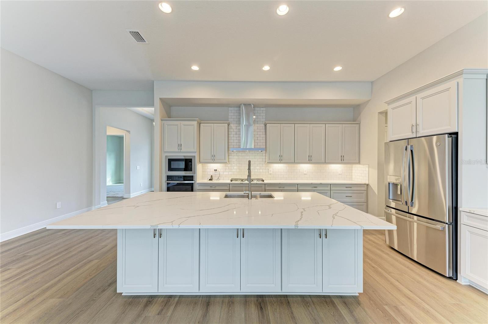 CRESTWOOD ESTATES - Residential