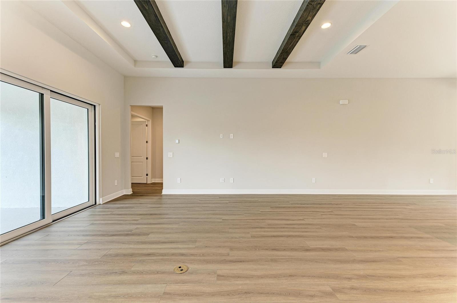 CRESTWOOD ESTATES - Residential