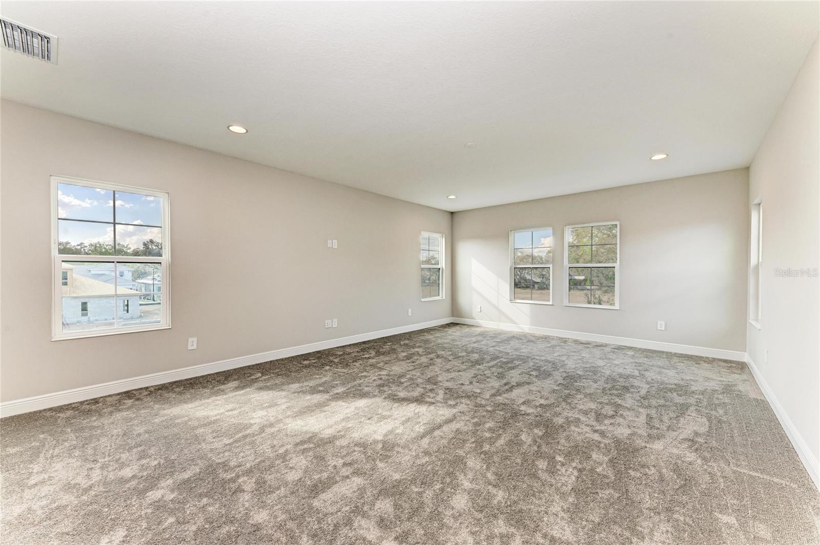 CRESTWOOD ESTATES - Residential