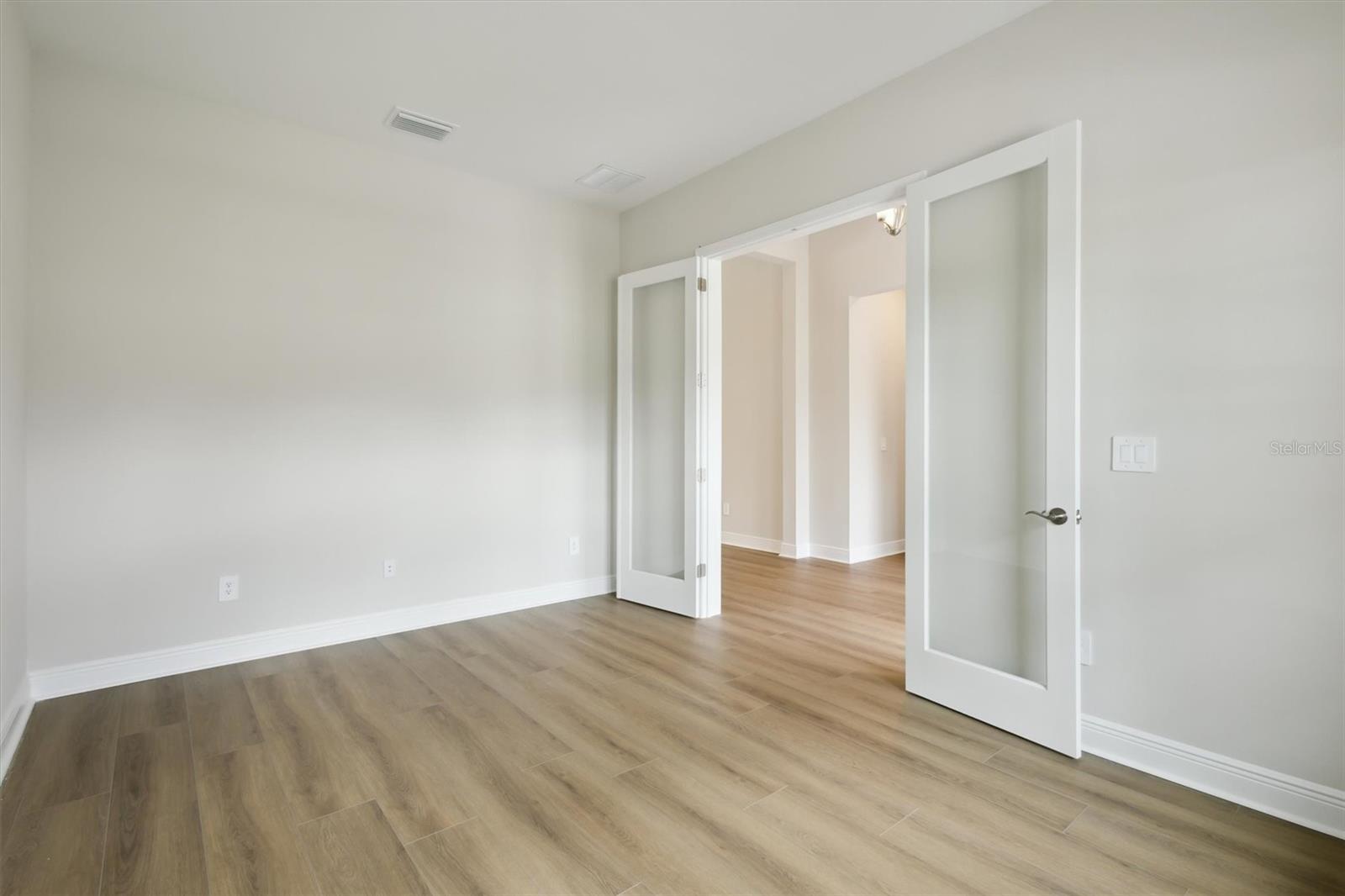 CRESTWOOD ESTATES - Residential