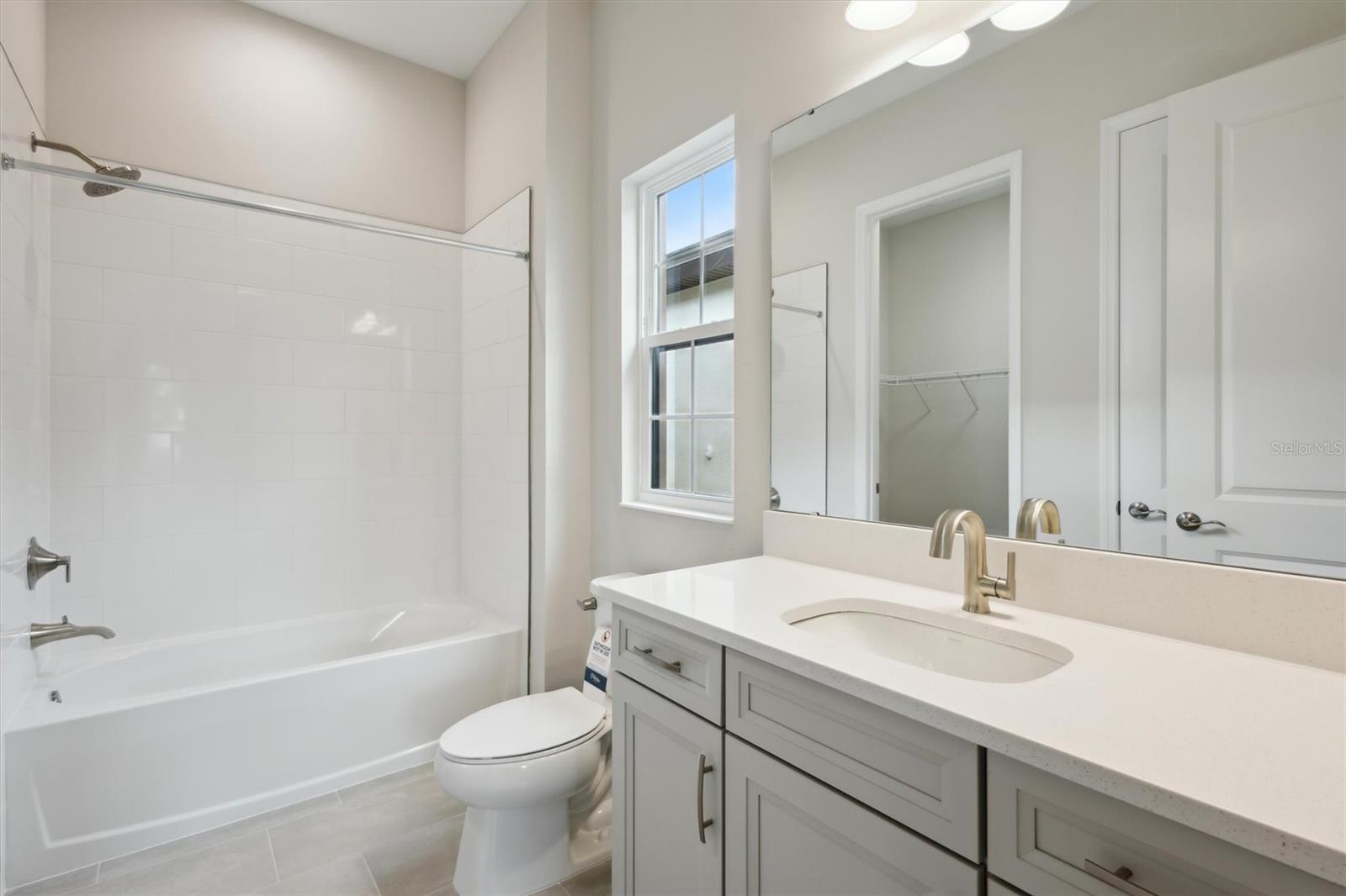 CRESTWOOD ESTATES - Residential