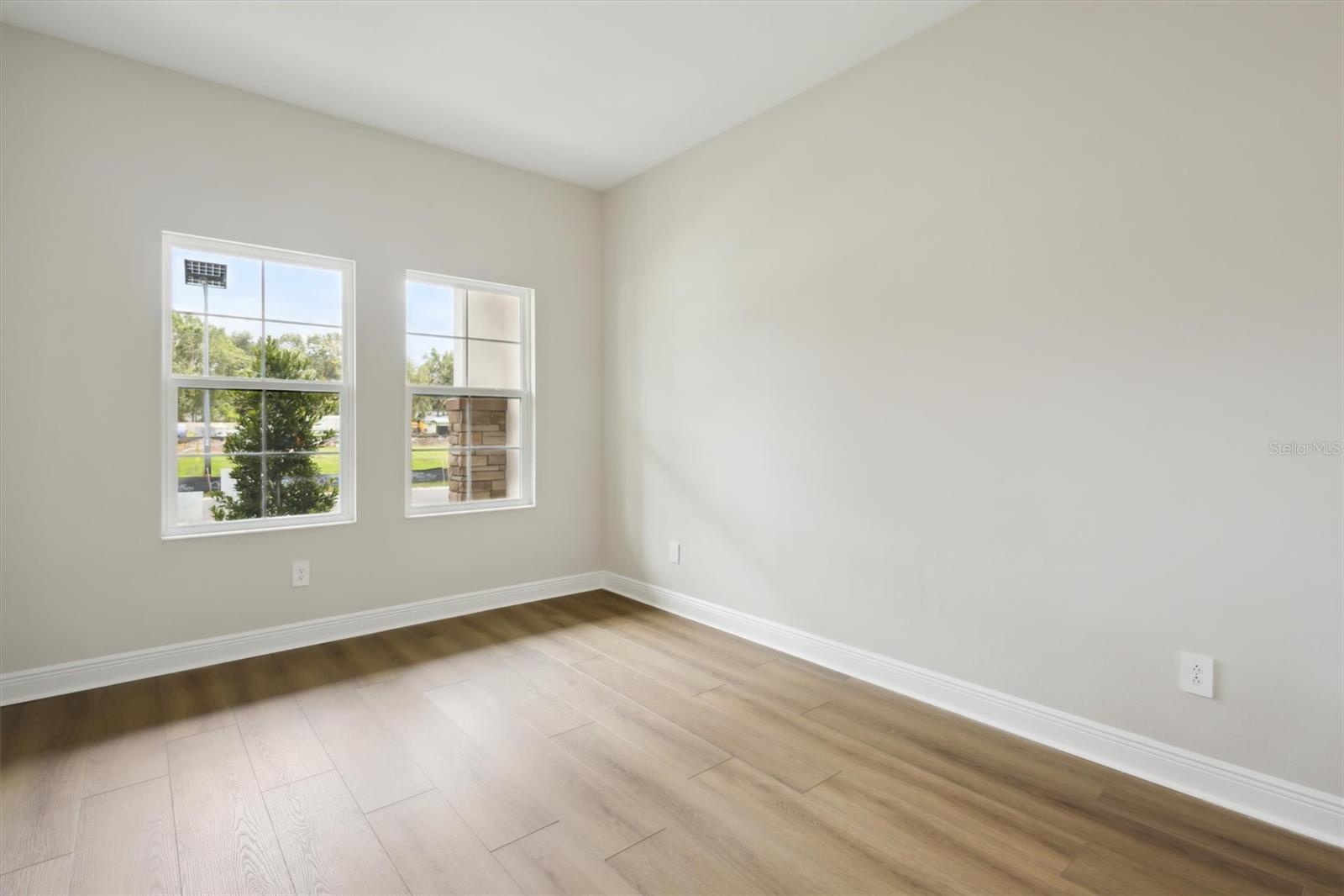 CRESTWOOD ESTATES - Residential