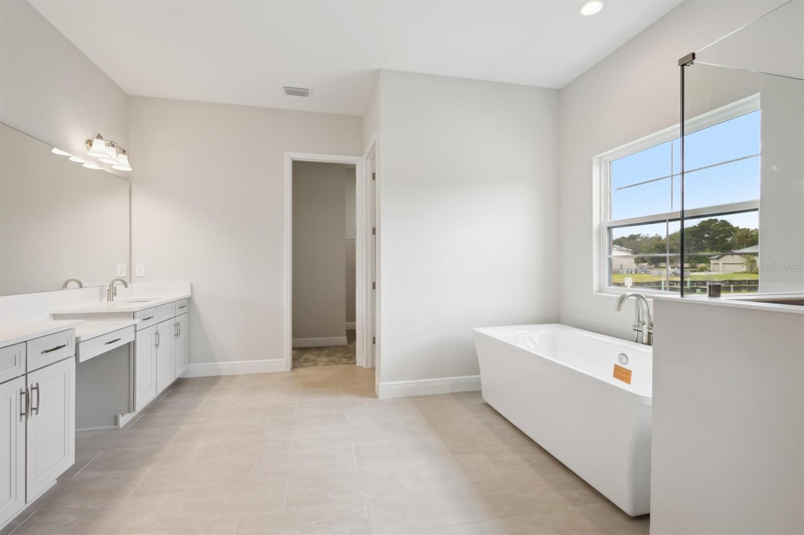 CRESTWOOD ESTATES - Residential