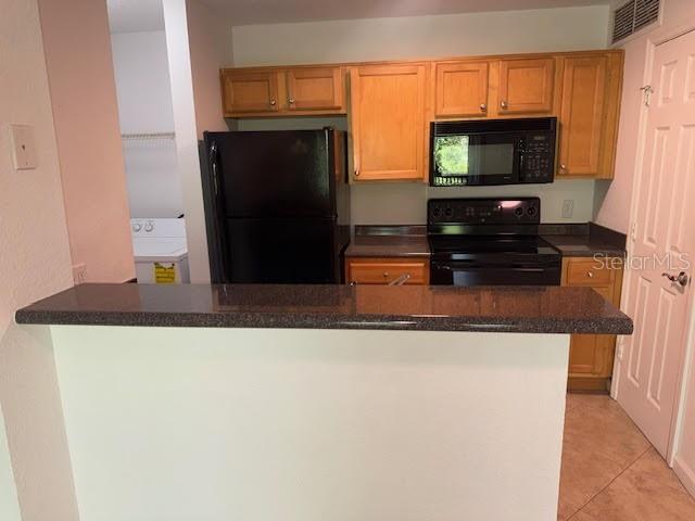 LAKEWOOD PARK - Residential Lease