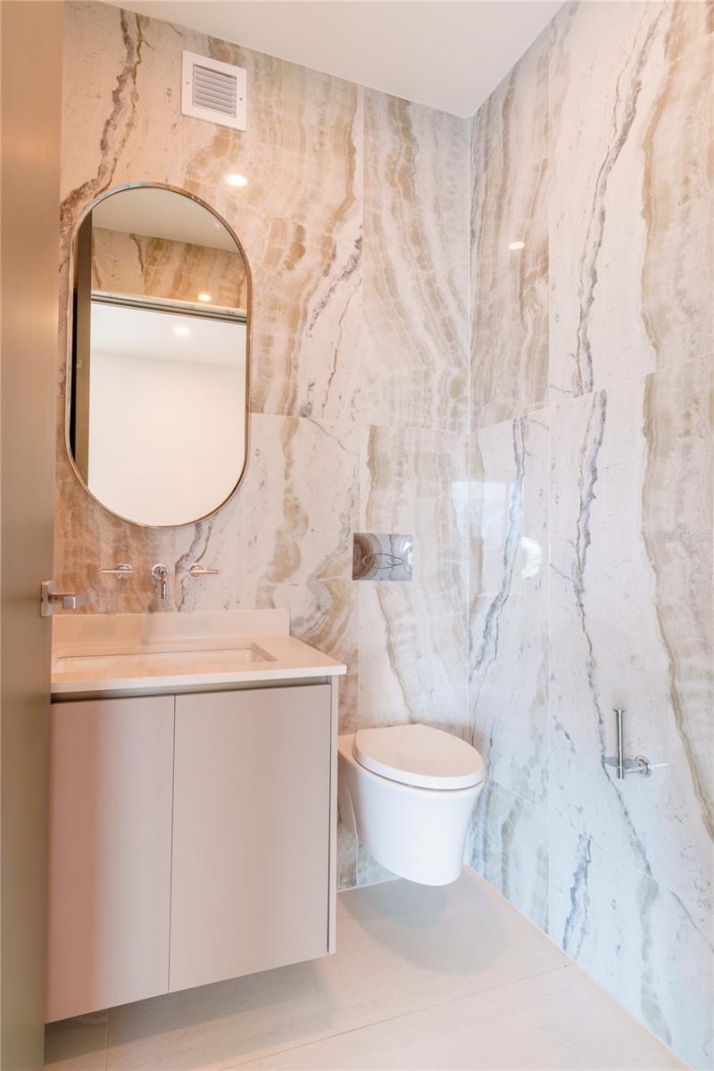 LE PARC - Residential Lease