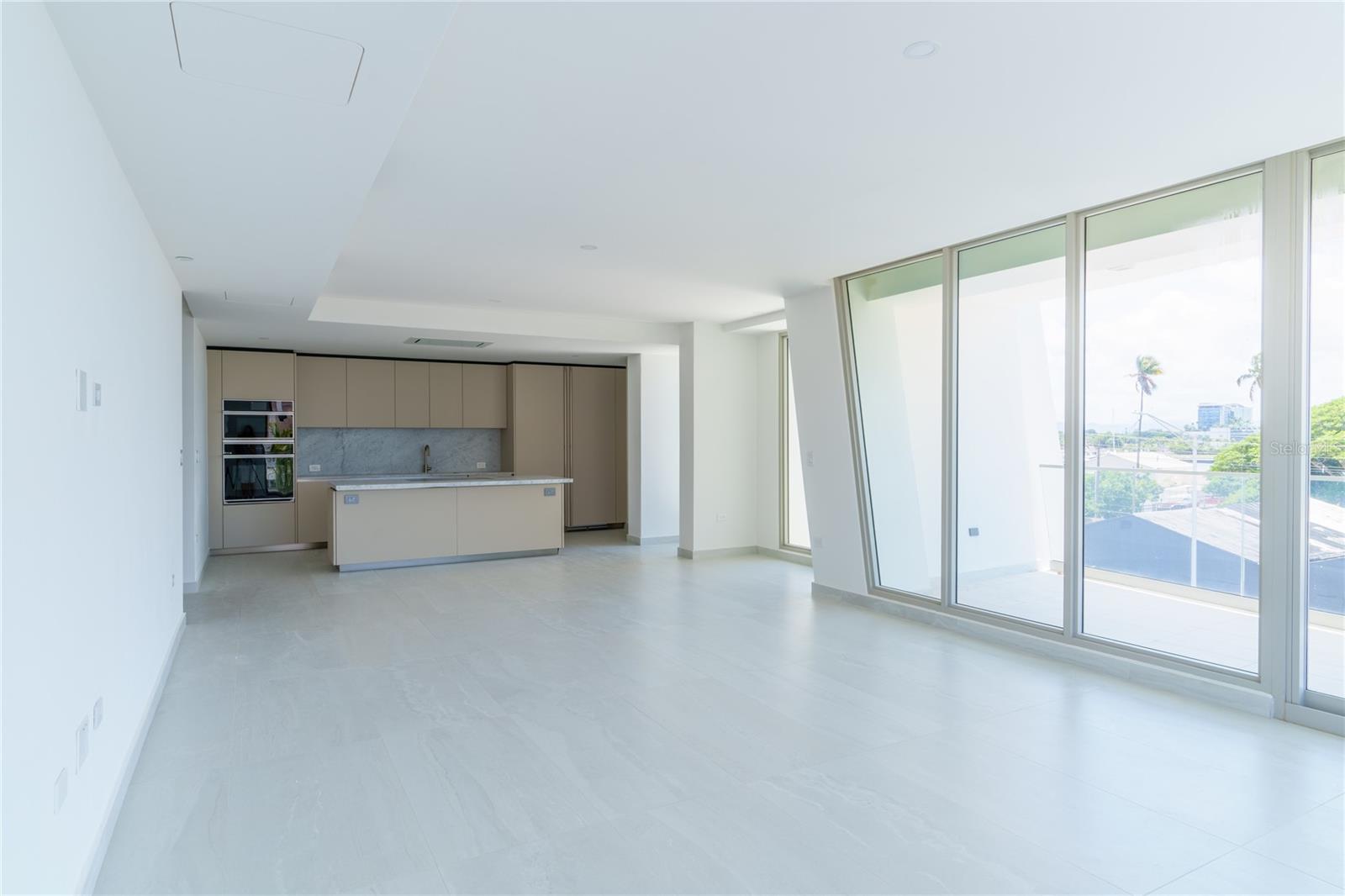 LE PARC - Residential Lease