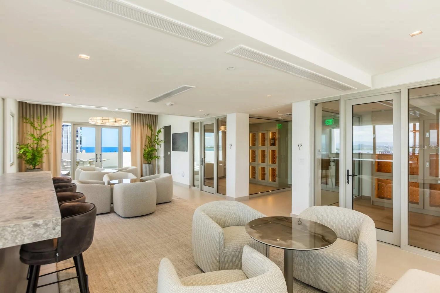 LE PARC - Residential Lease