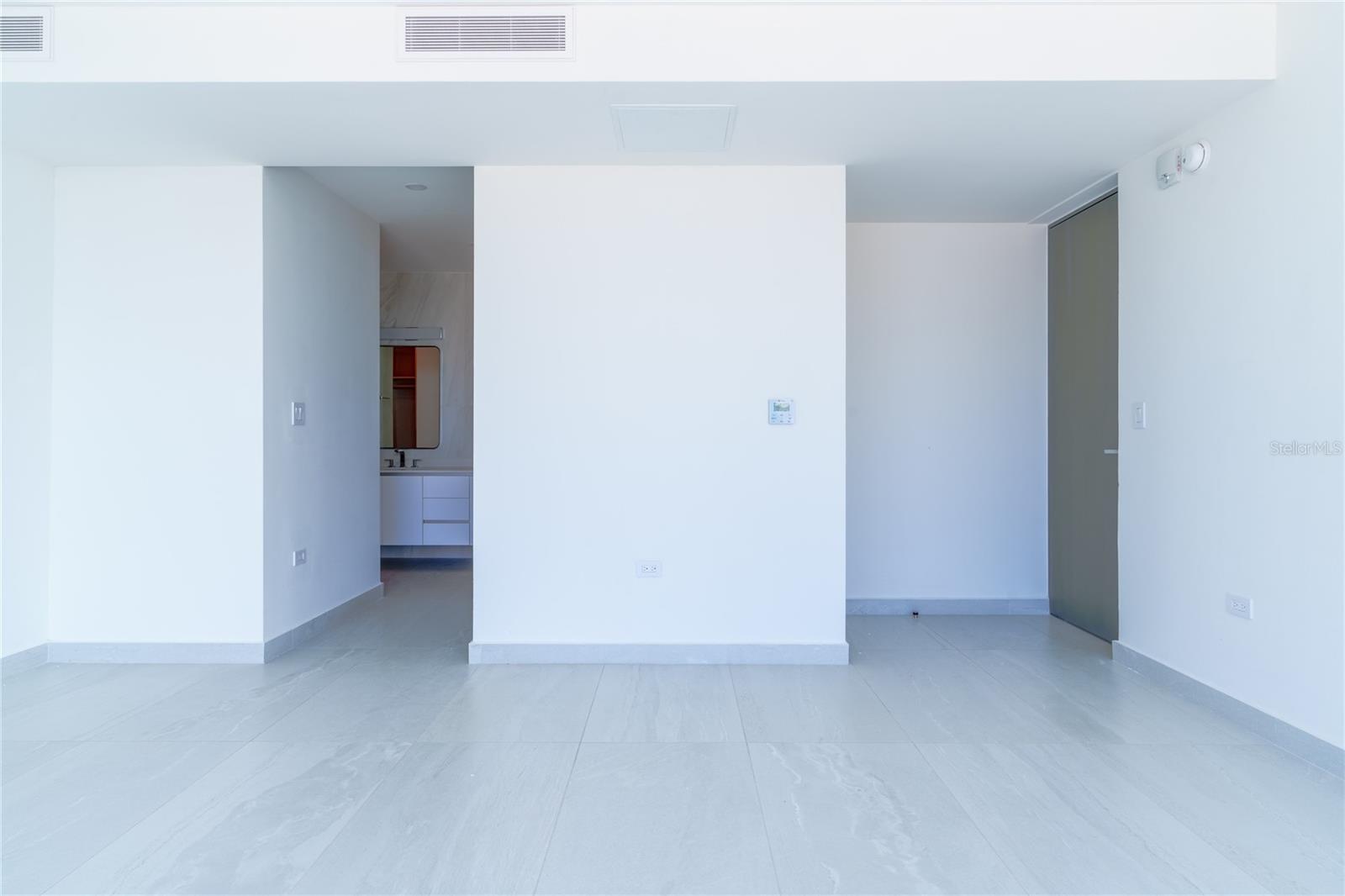 LE PARC - Residential Lease