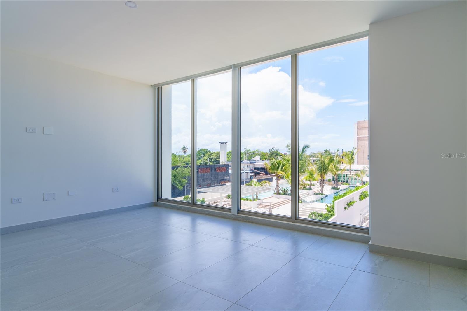 LE PARC - Residential Lease