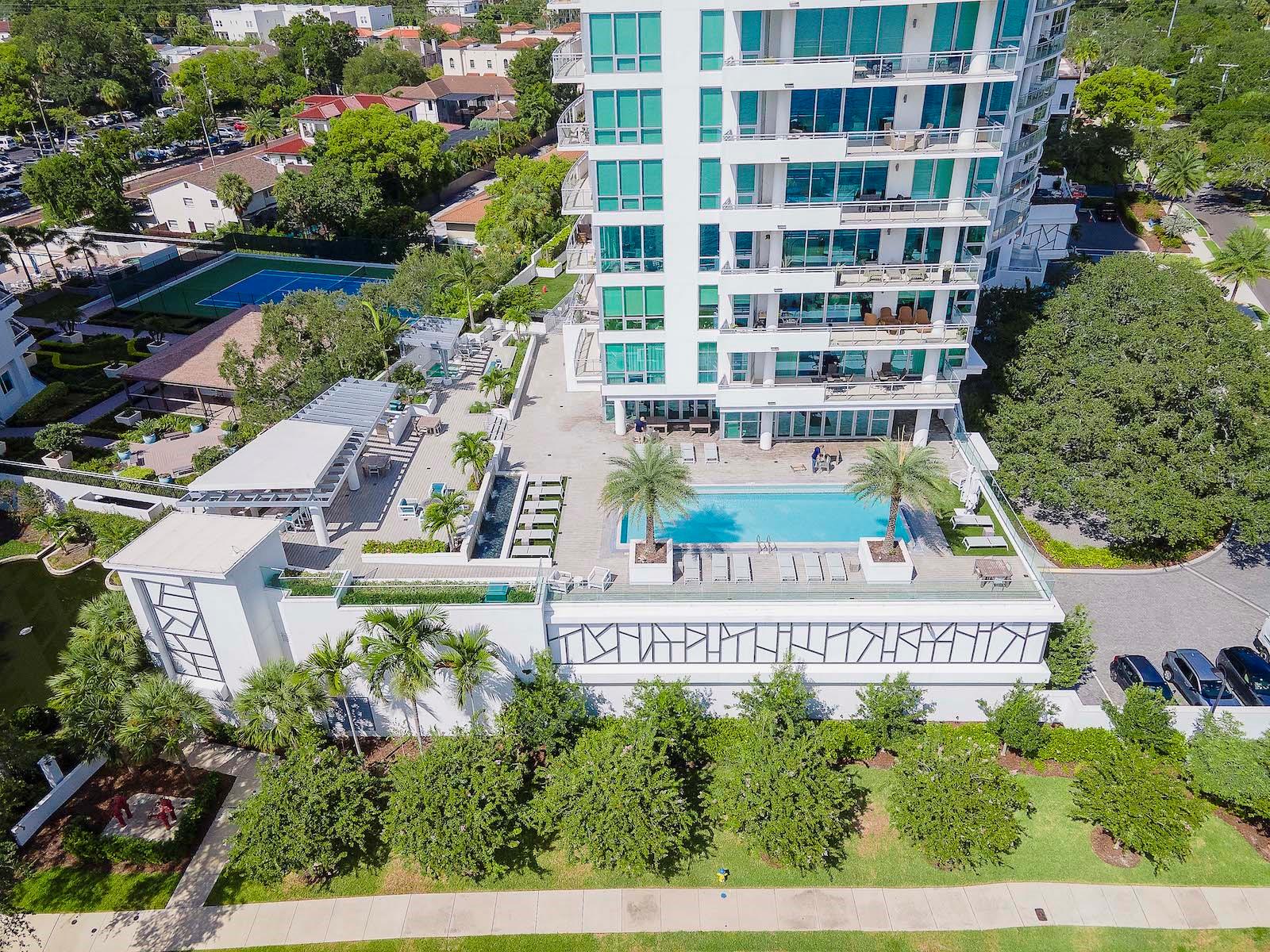 VIRAGE BAYSHORE - Residential