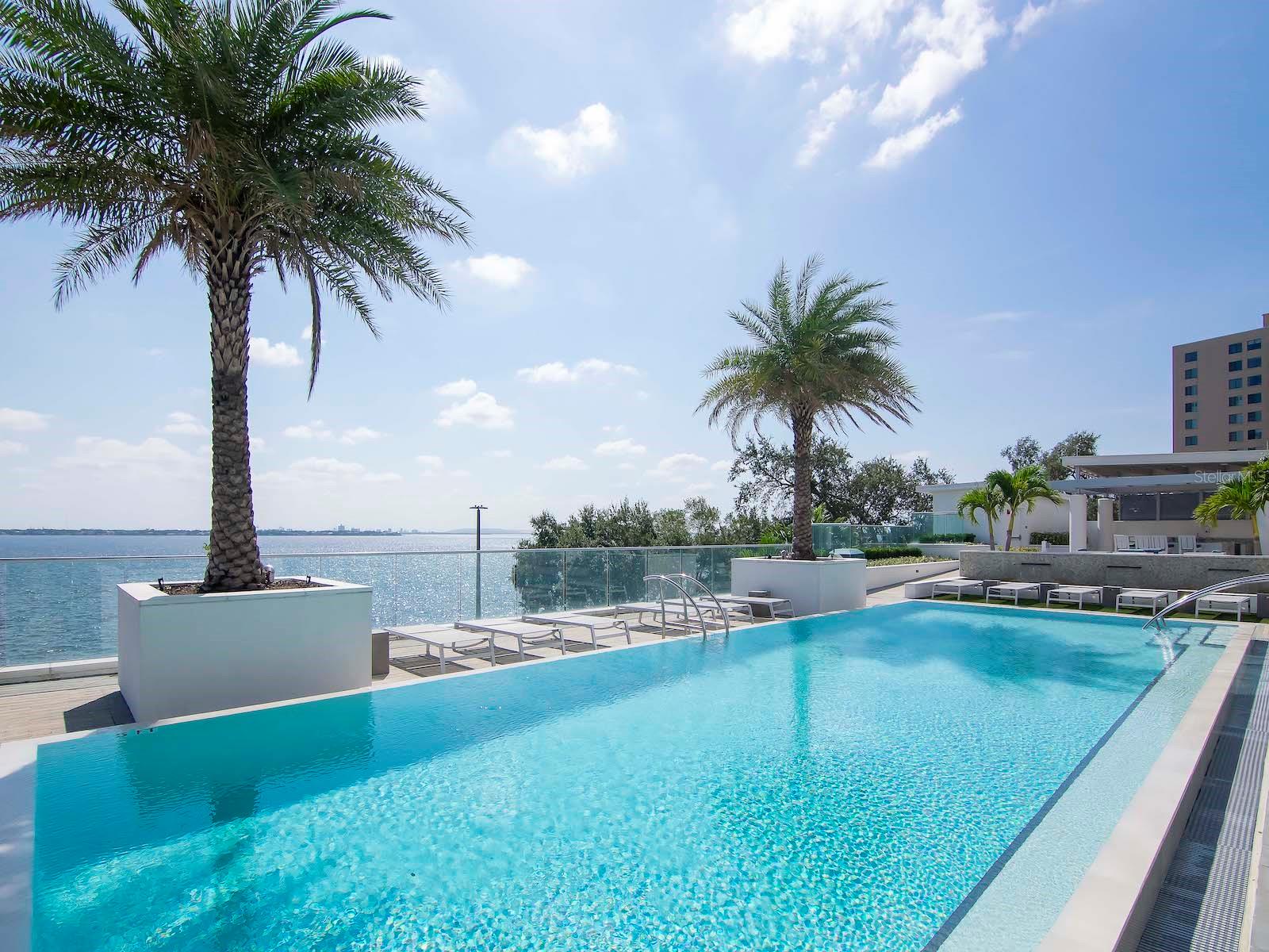 VIRAGE BAYSHORE - Residential