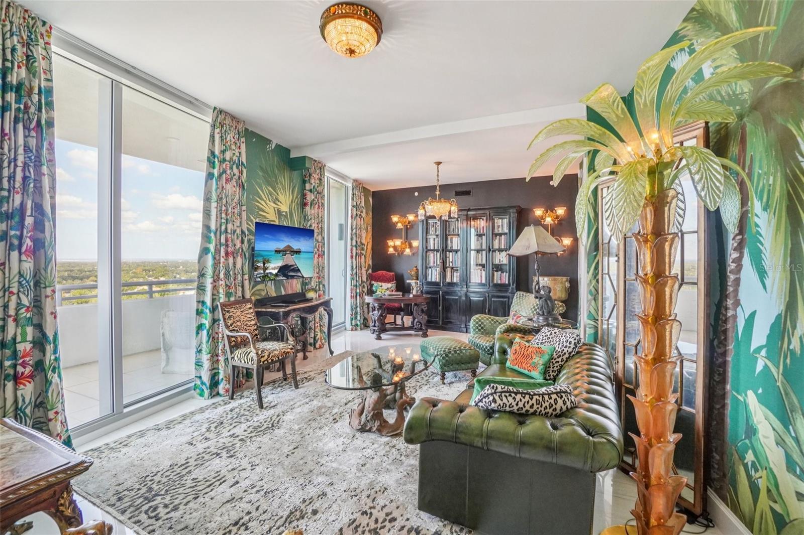 VIRAGE BAYSHORE - Residential