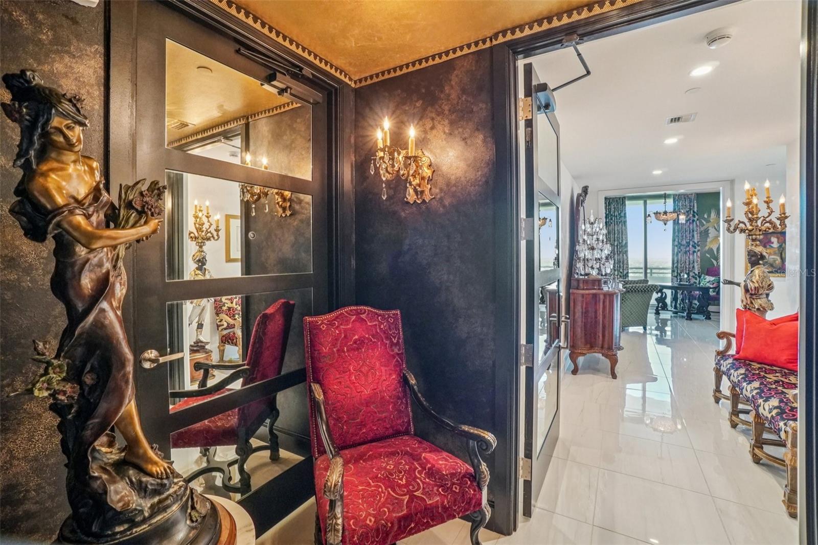 VIRAGE BAYSHORE - Residential
