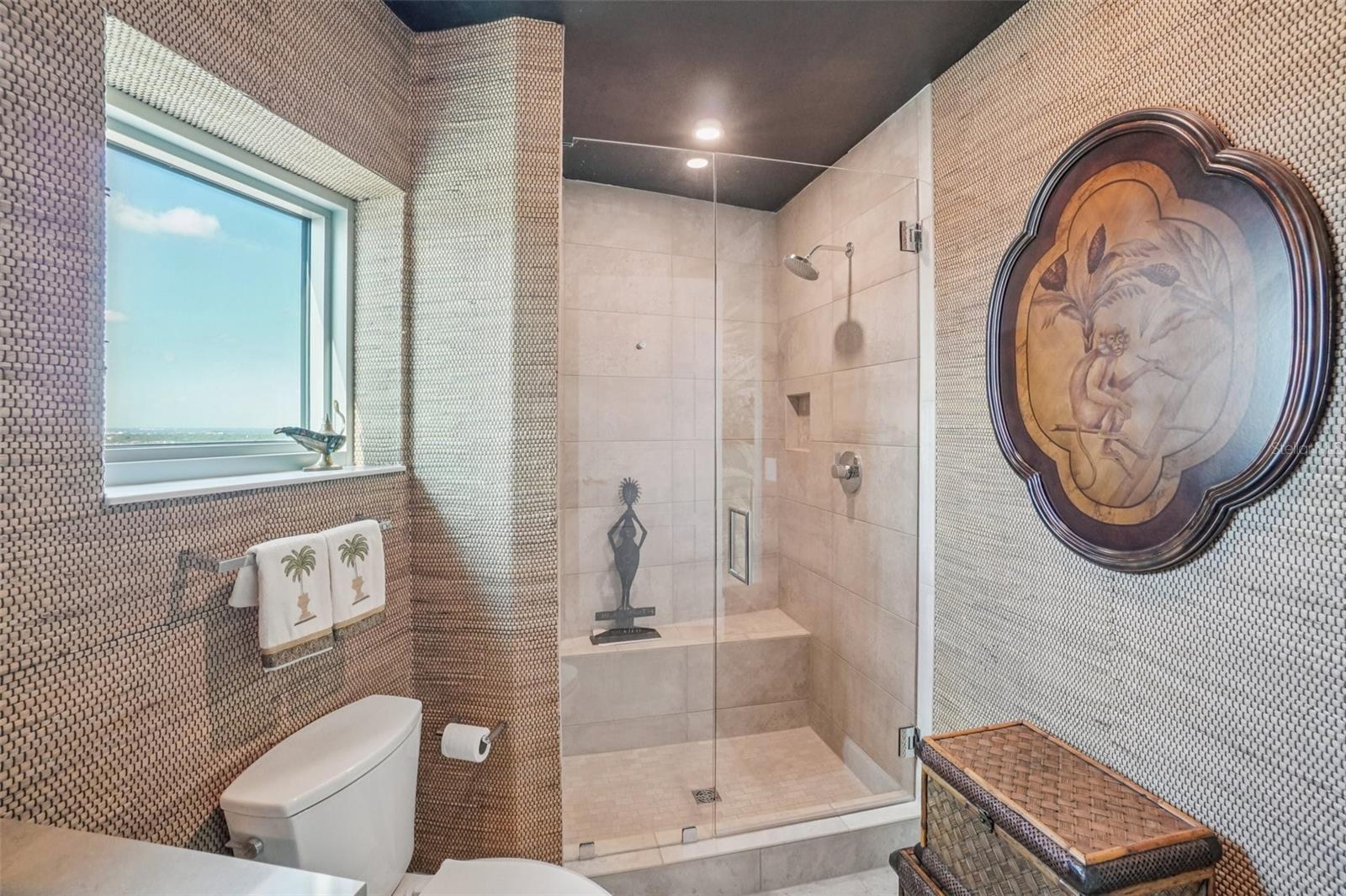 VIRAGE BAYSHORE - Residential