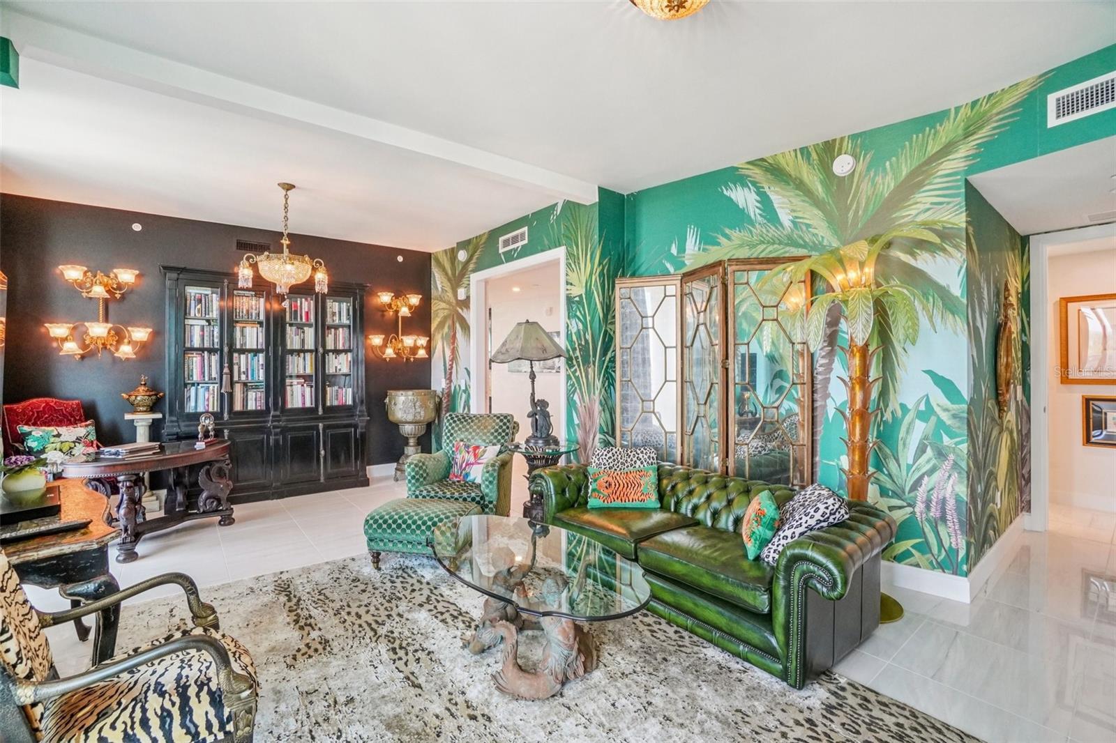 VIRAGE BAYSHORE - Residential