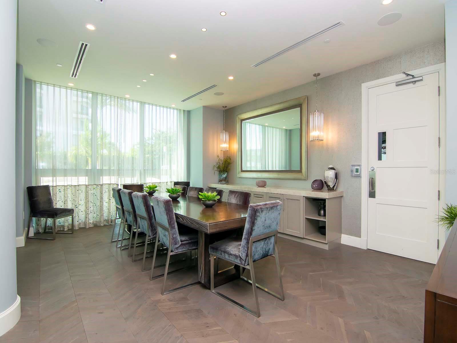 VIRAGE BAYSHORE - Residential
