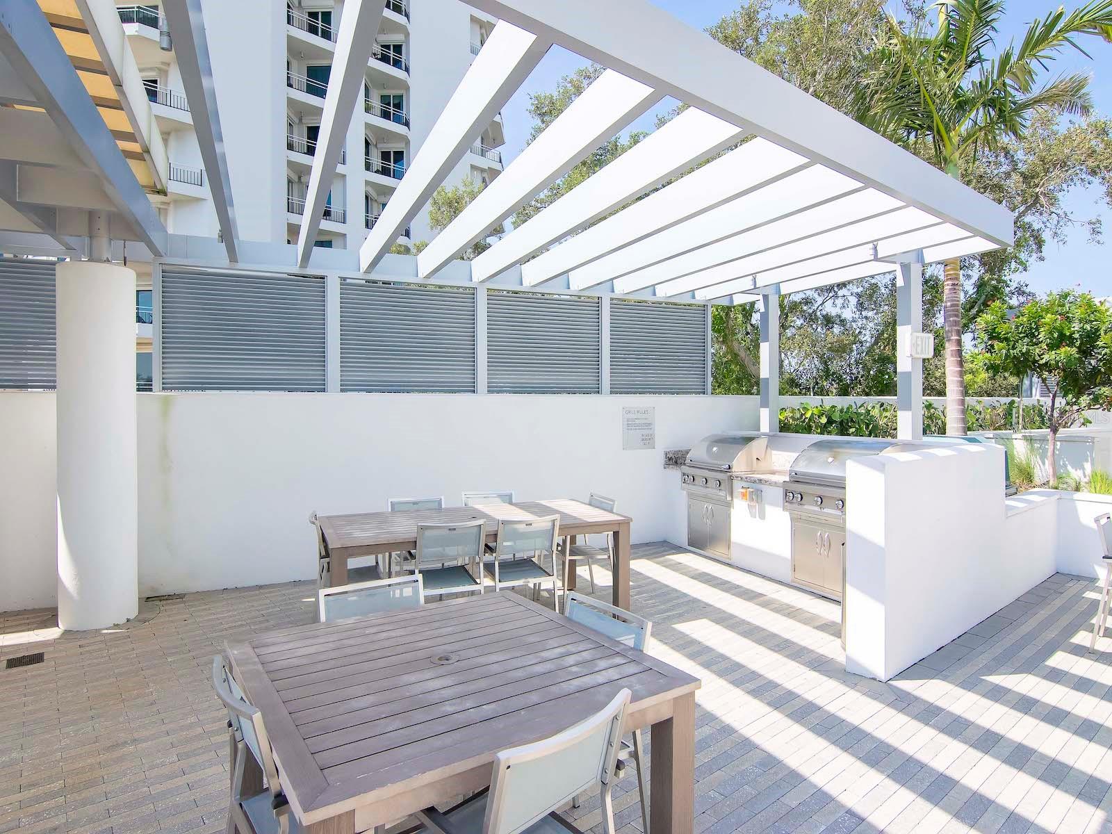 VIRAGE BAYSHORE - Residential