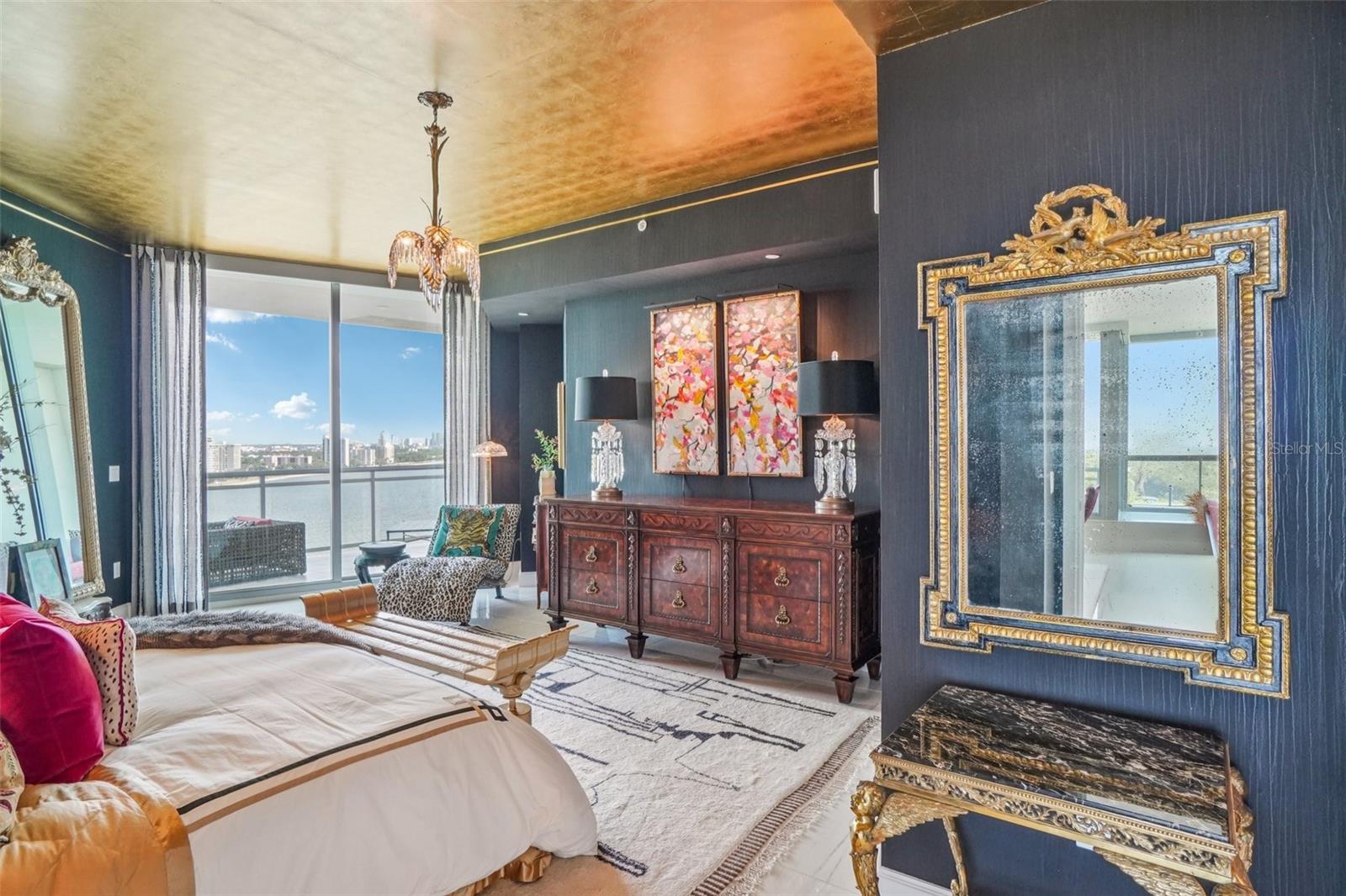 VIRAGE BAYSHORE - Residential