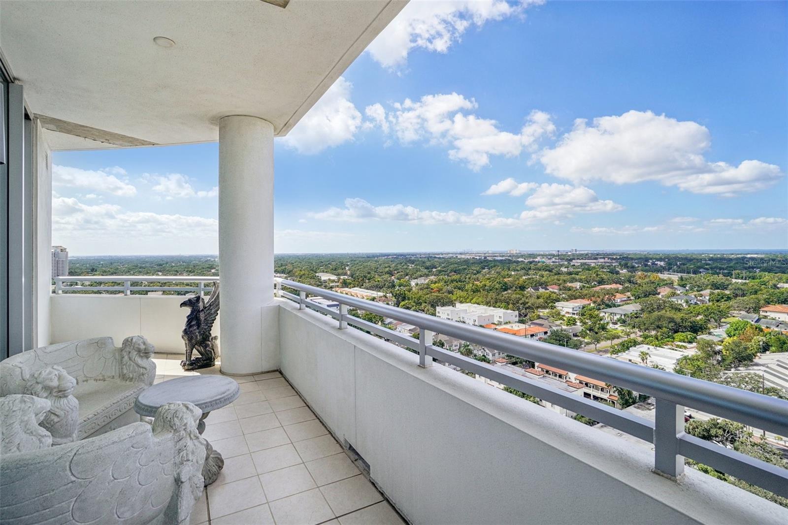 VIRAGE BAYSHORE - Residential