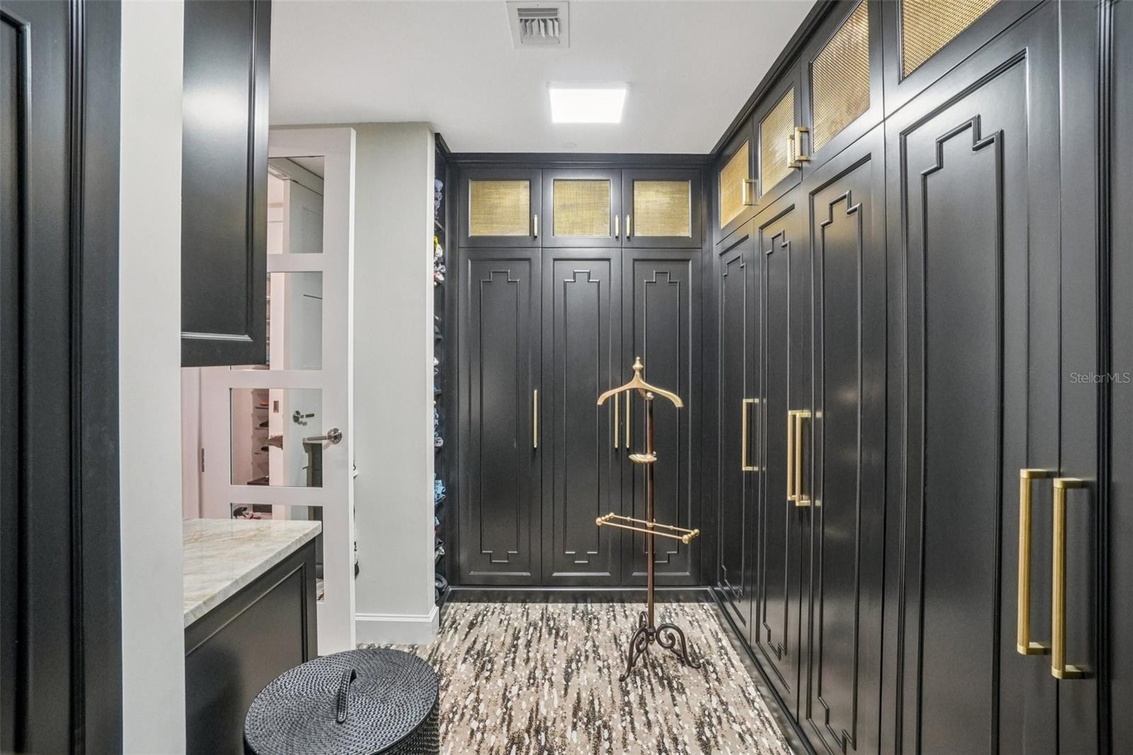 VIRAGE BAYSHORE - Residential