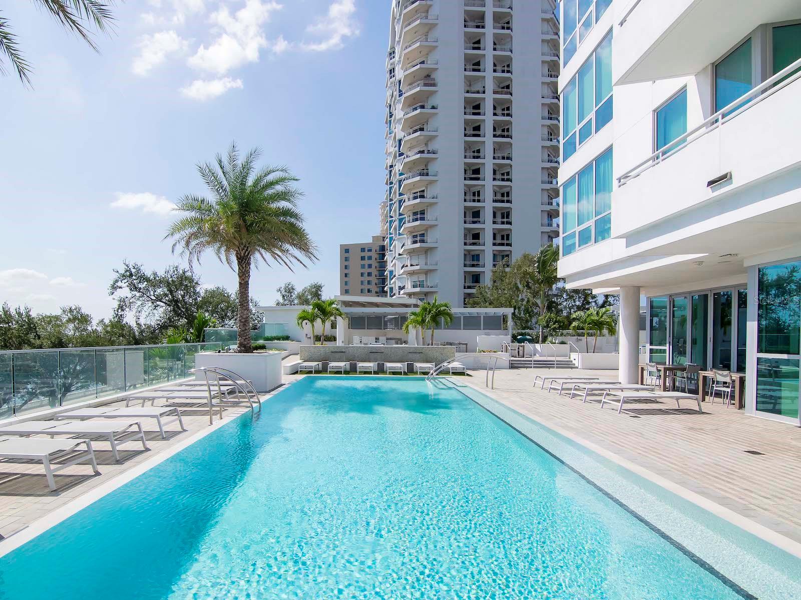 VIRAGE BAYSHORE - Residential