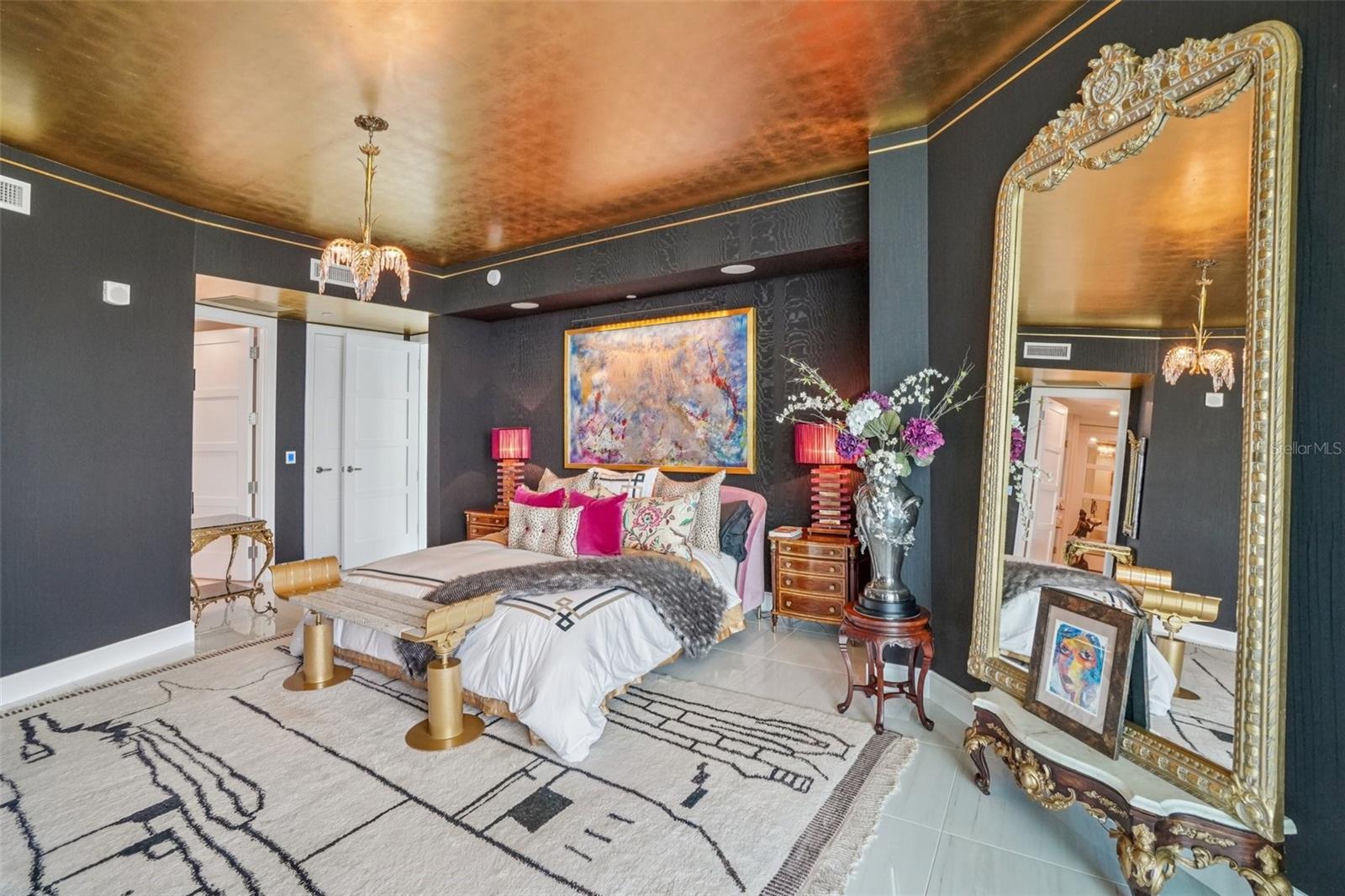 VIRAGE BAYSHORE - Residential