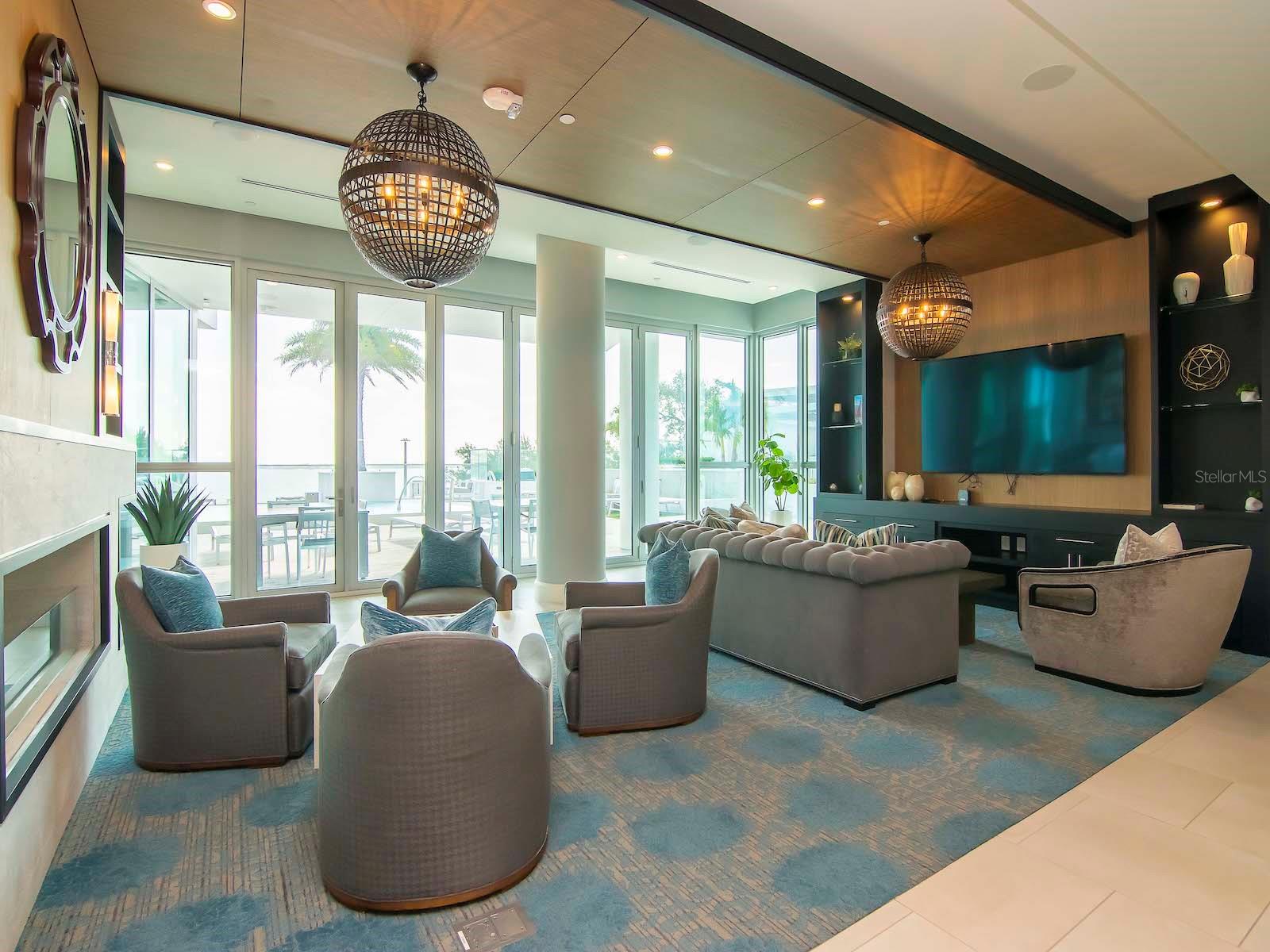 VIRAGE BAYSHORE - Residential