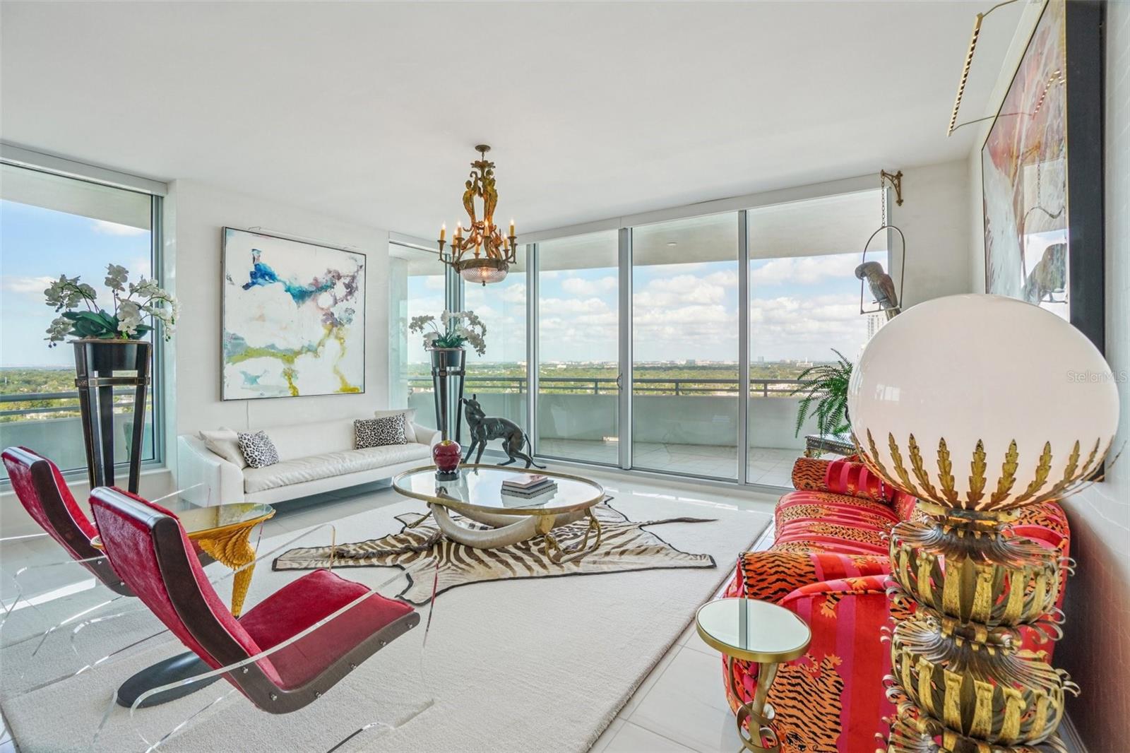VIRAGE BAYSHORE - Residential