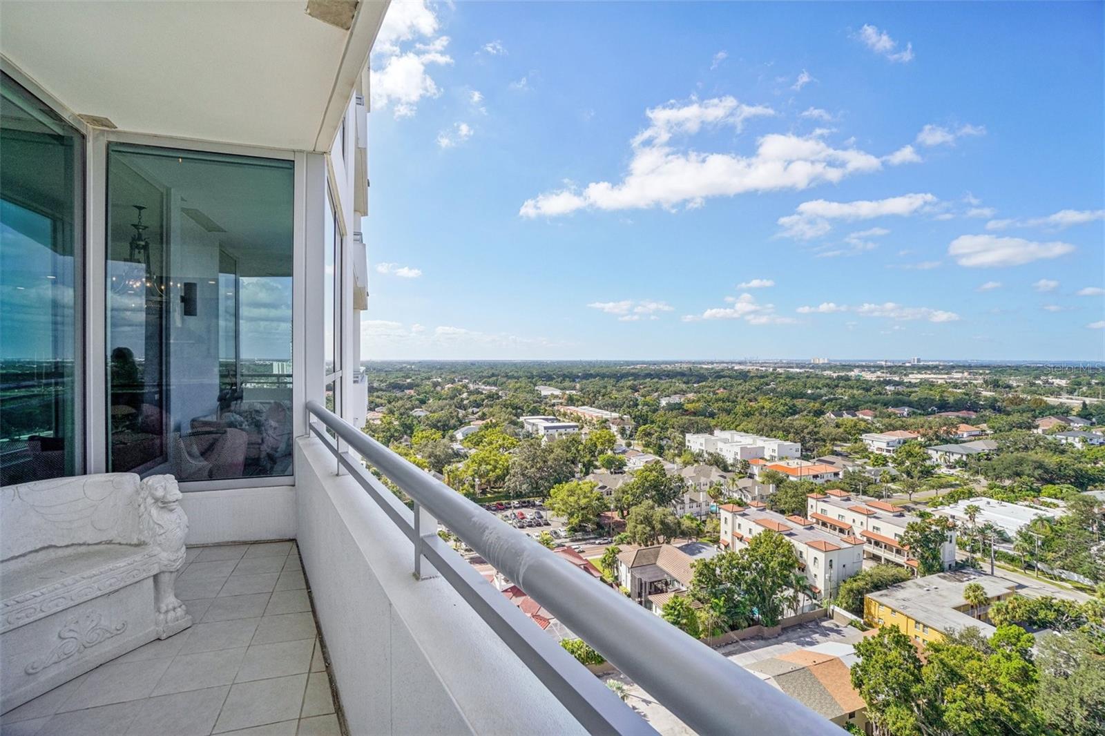 VIRAGE BAYSHORE - Residential