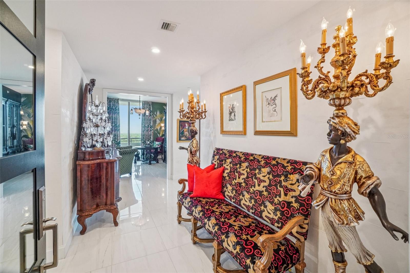 VIRAGE BAYSHORE - Residential