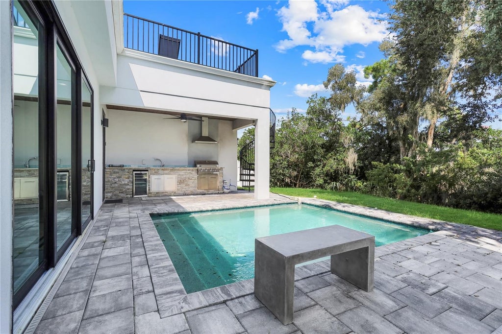 Photo of 715 Oak Street, Bradenton, FL 34208 (MLS # A4709837)
