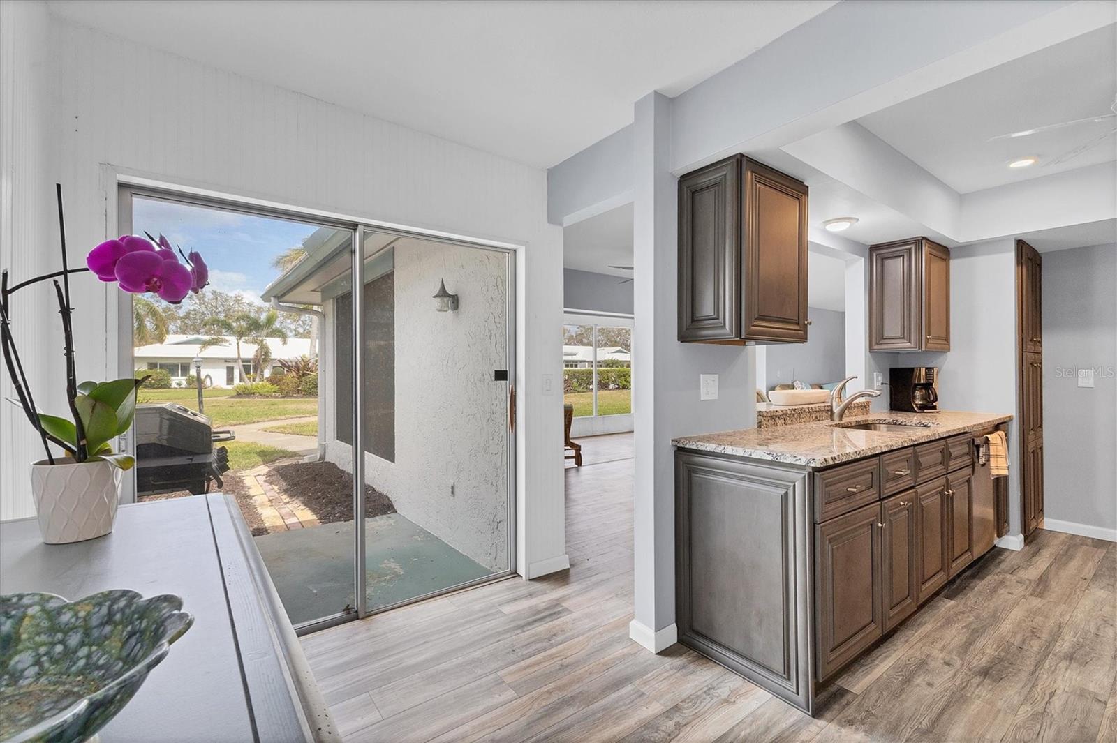 VILLAGE GREEN OF BRADENTON SEC 8 - Residential