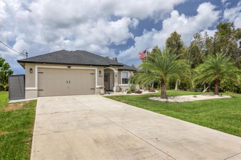 A home in PORT CHARLOTTE