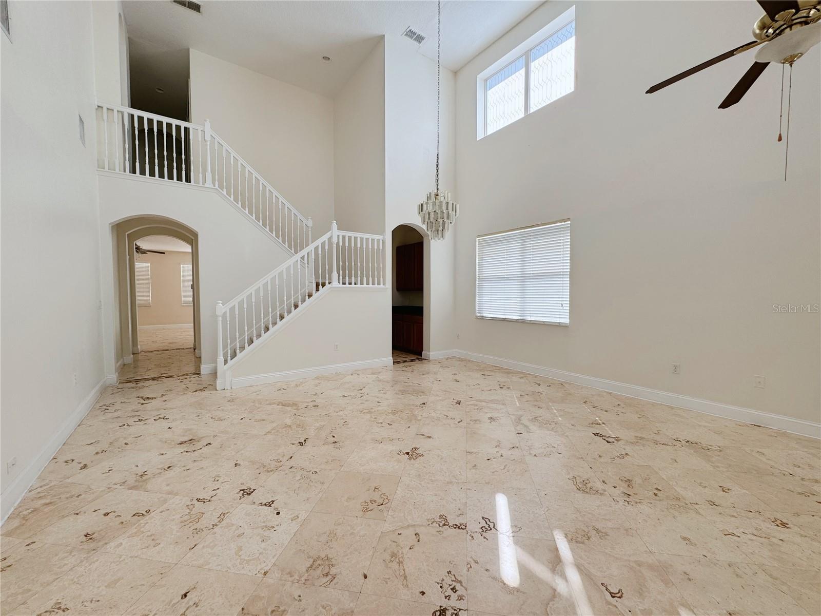 SUMMERPORT PHASE 1 - Residential Lease