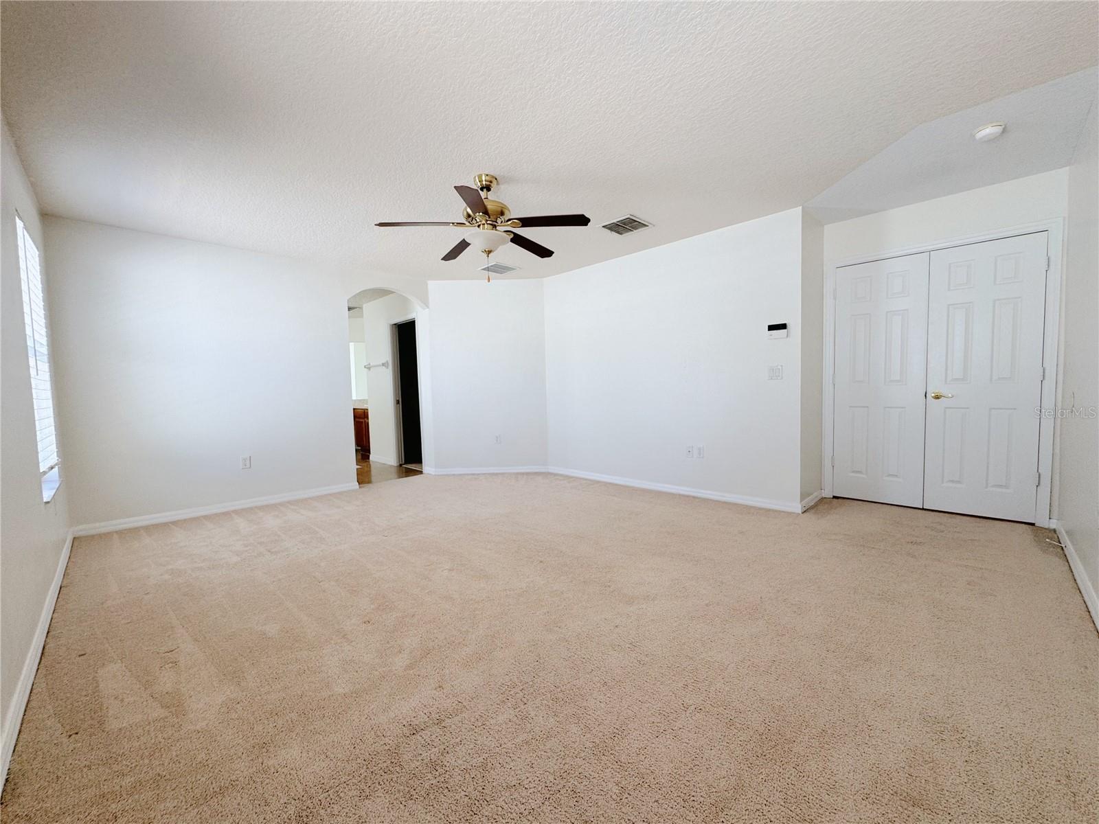 SUMMERPORT PHASE 1 - Residential Lease