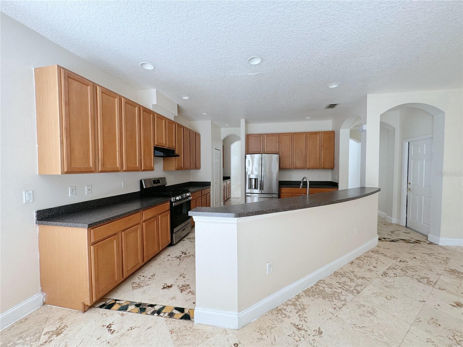 SUMMERPORT PHASE 1 - Residential Lease