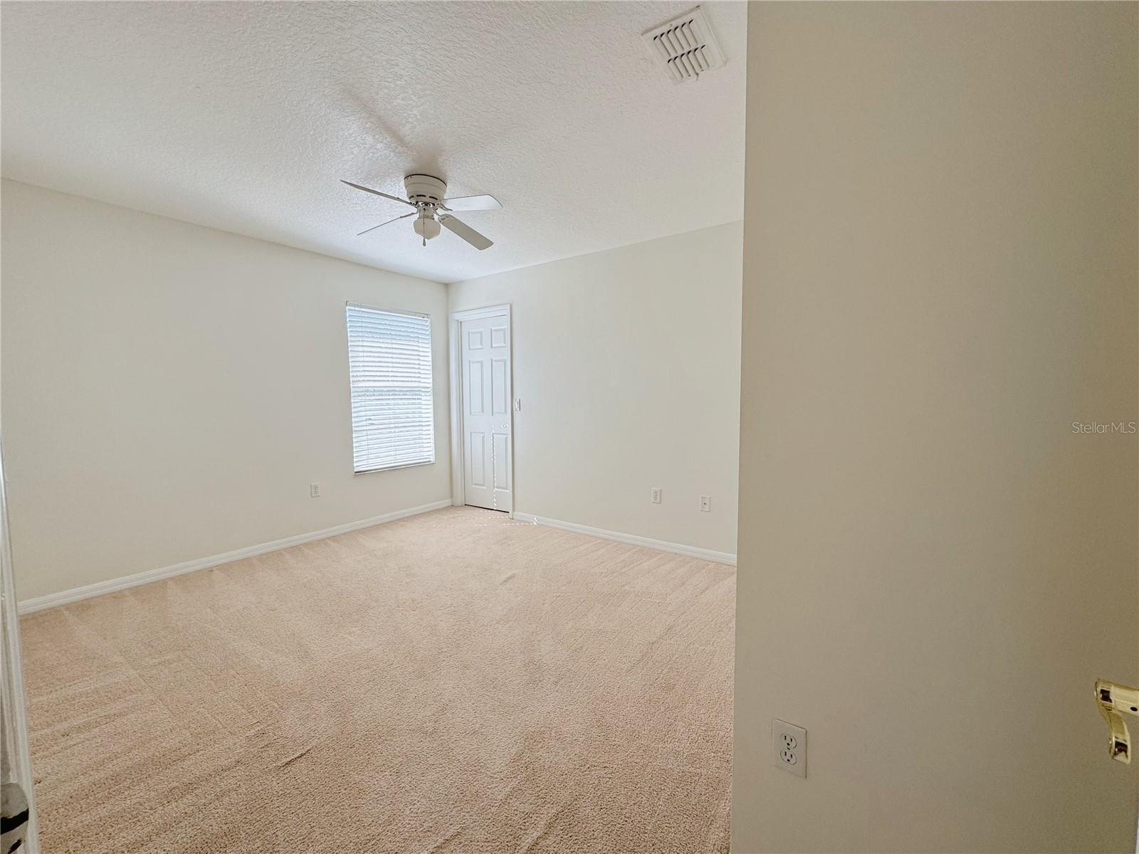 SUMMERPORT PHASE 1 - Residential Lease