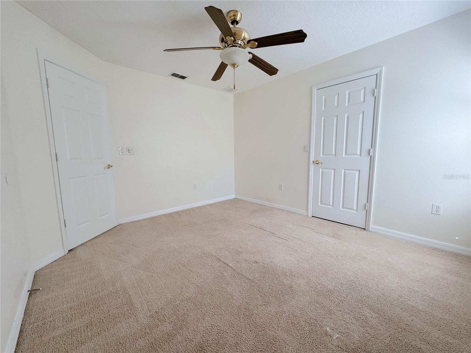 SUMMERPORT PHASE 1 - Residential Lease