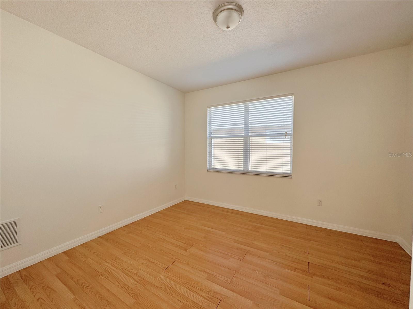 SUMMERPORT PHASE 1 - Residential Lease