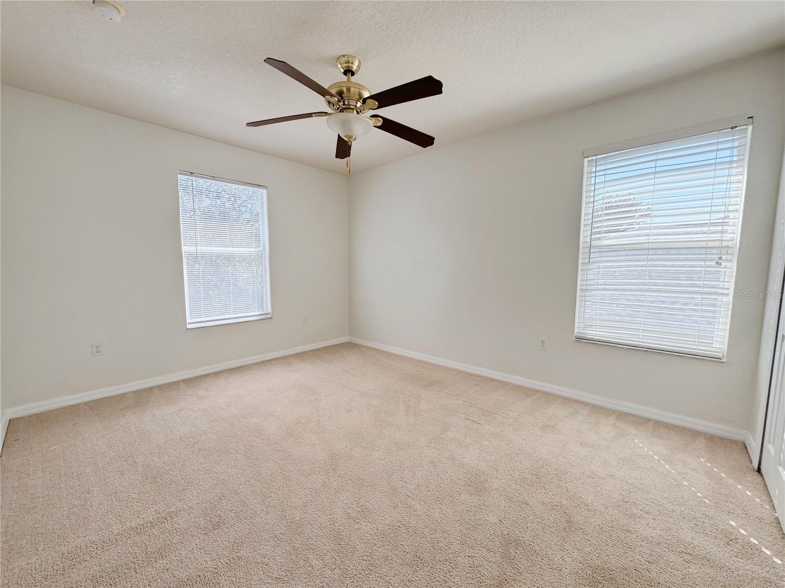 SUMMERPORT PHASE 1 - Residential Lease