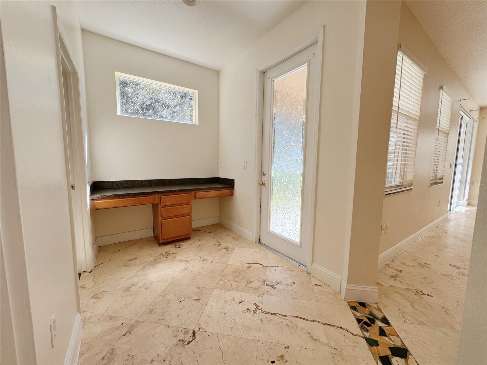 SUMMERPORT PHASE 1 - Residential Lease