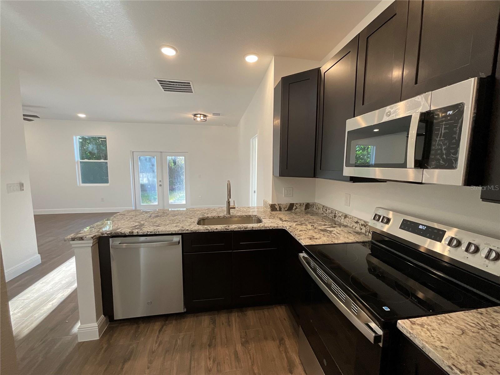 CLEAR LAKE VIEWS - Residential