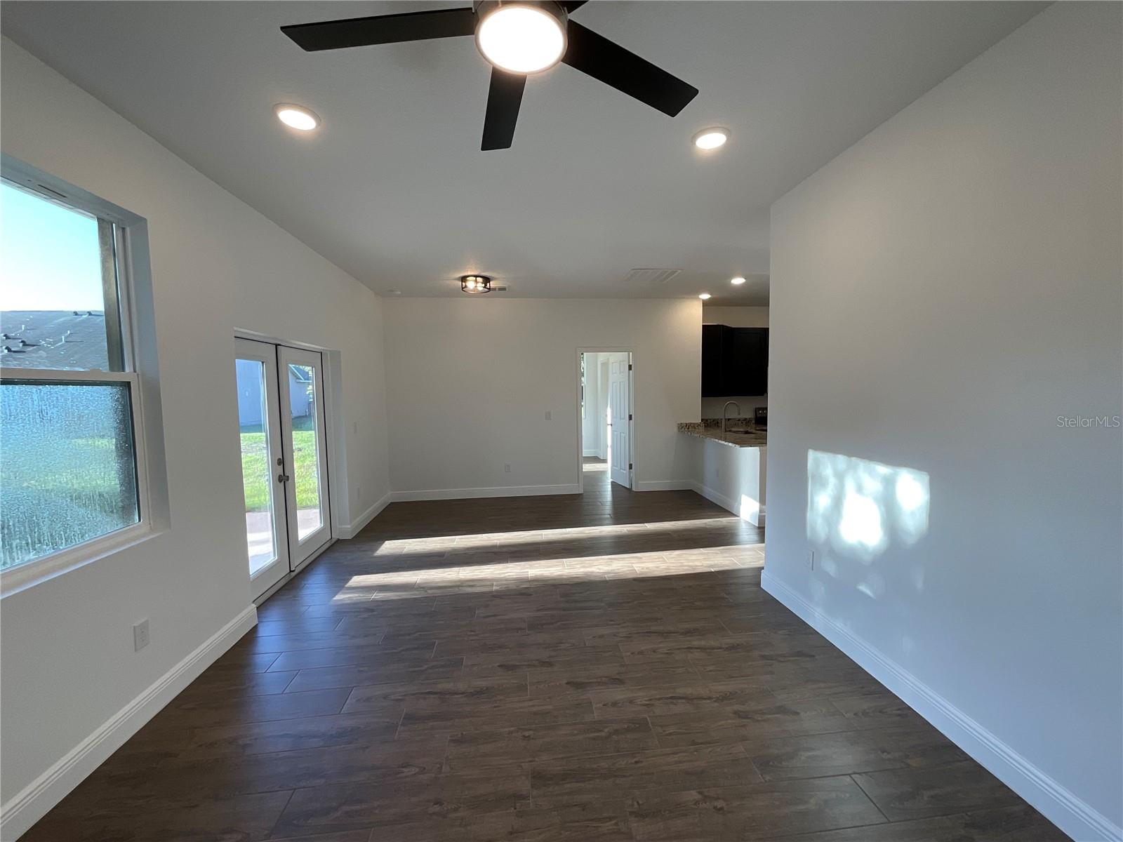 CLEAR LAKE VIEWS - Residential