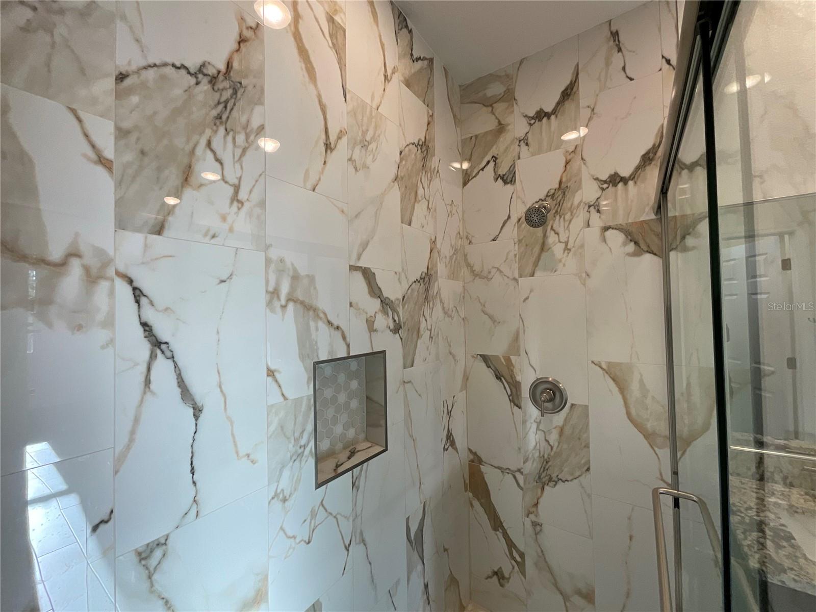 CLEAR LAKE VIEWS - Residential