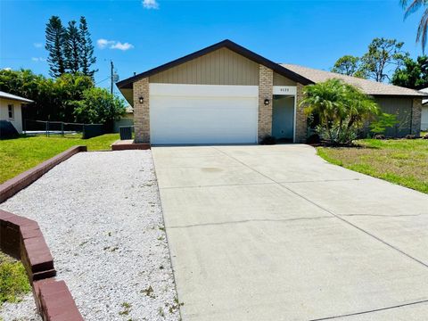 A home in PORT CHARLOTTE