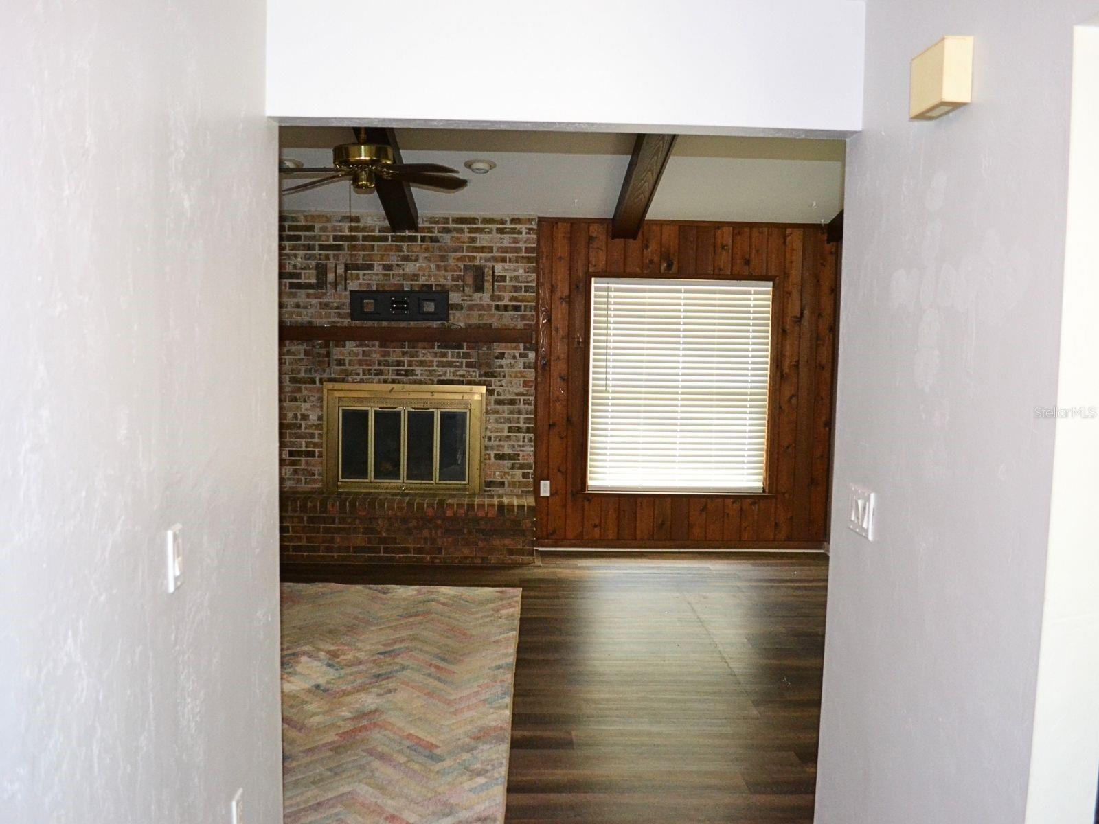 RAINBOW SPGS 04 REP - Residential